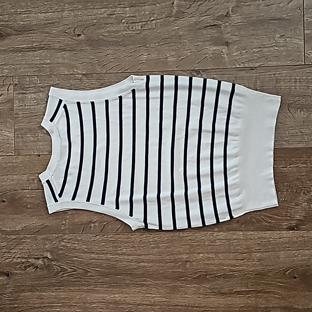 ZARA Cream & Navy Top, Size S - Picture 2 of 2